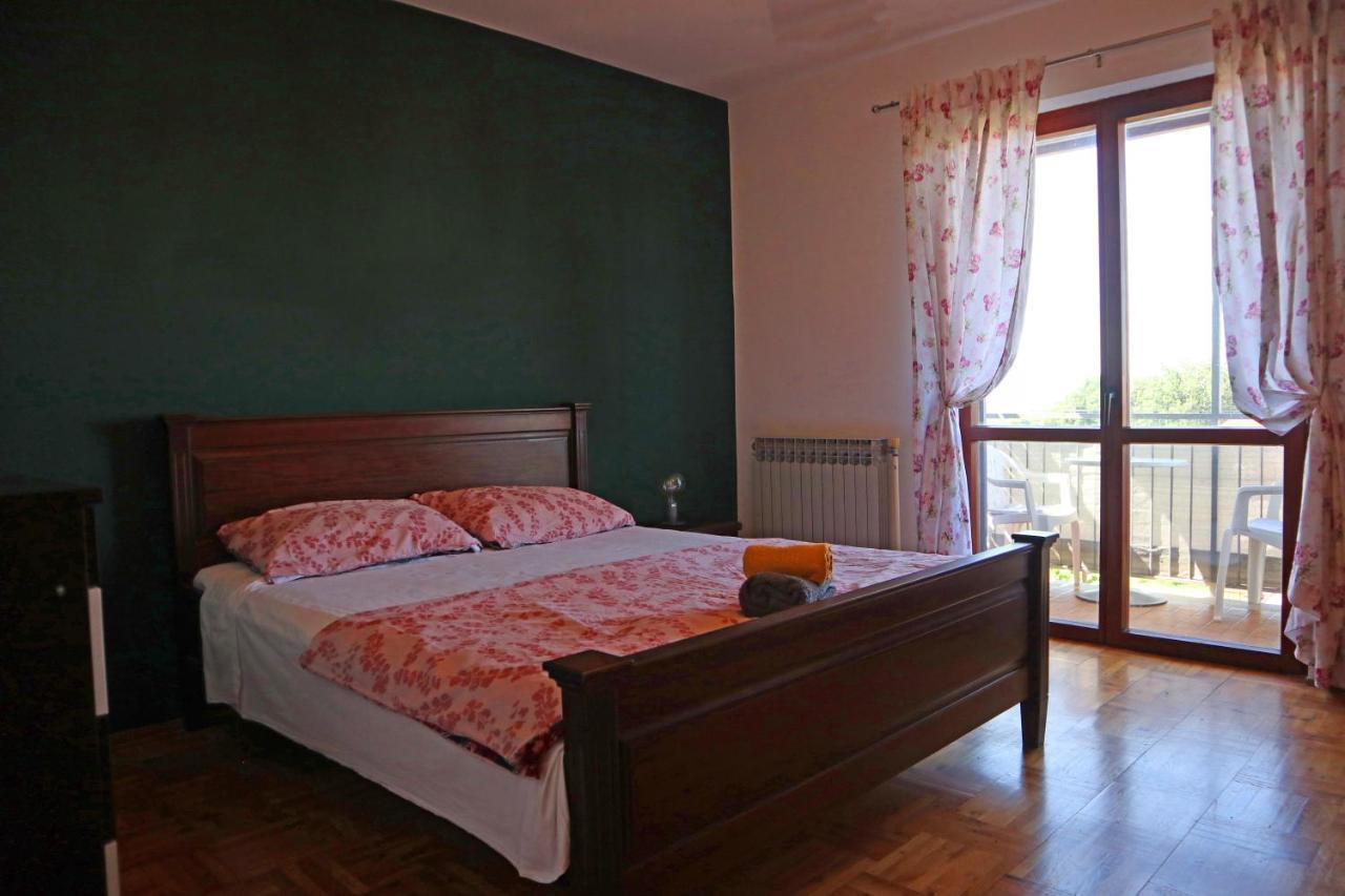 Apartman Slavko Apartment Tar-Vabriga Exterior photo
